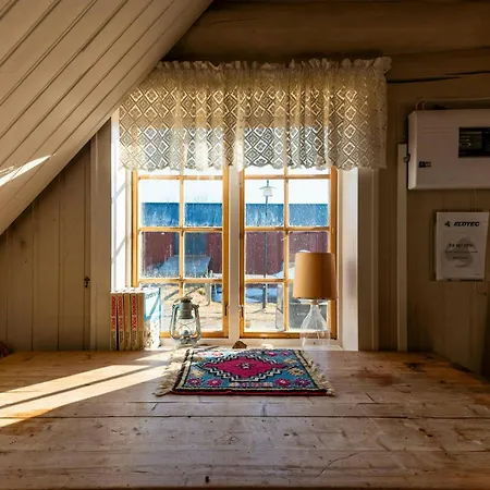 Feriehus Charming 18th-century Farm By A Nature Reserve *