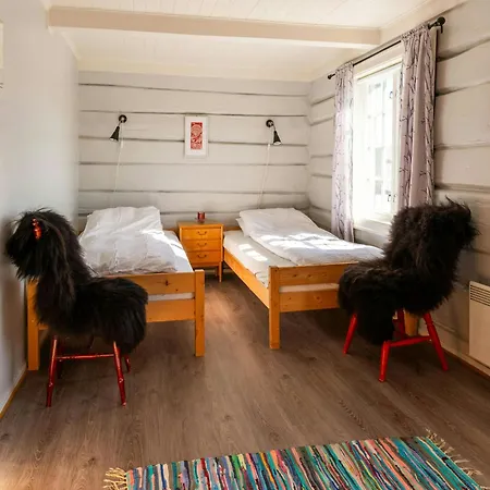 Feriehus Charming 18th-century Farm By A Nature Reserve Storneve
