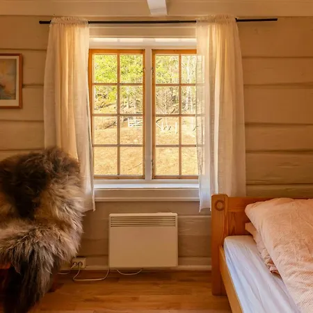 Charming 18th-century Farm By A Nature Reserve Feriehus Storneve